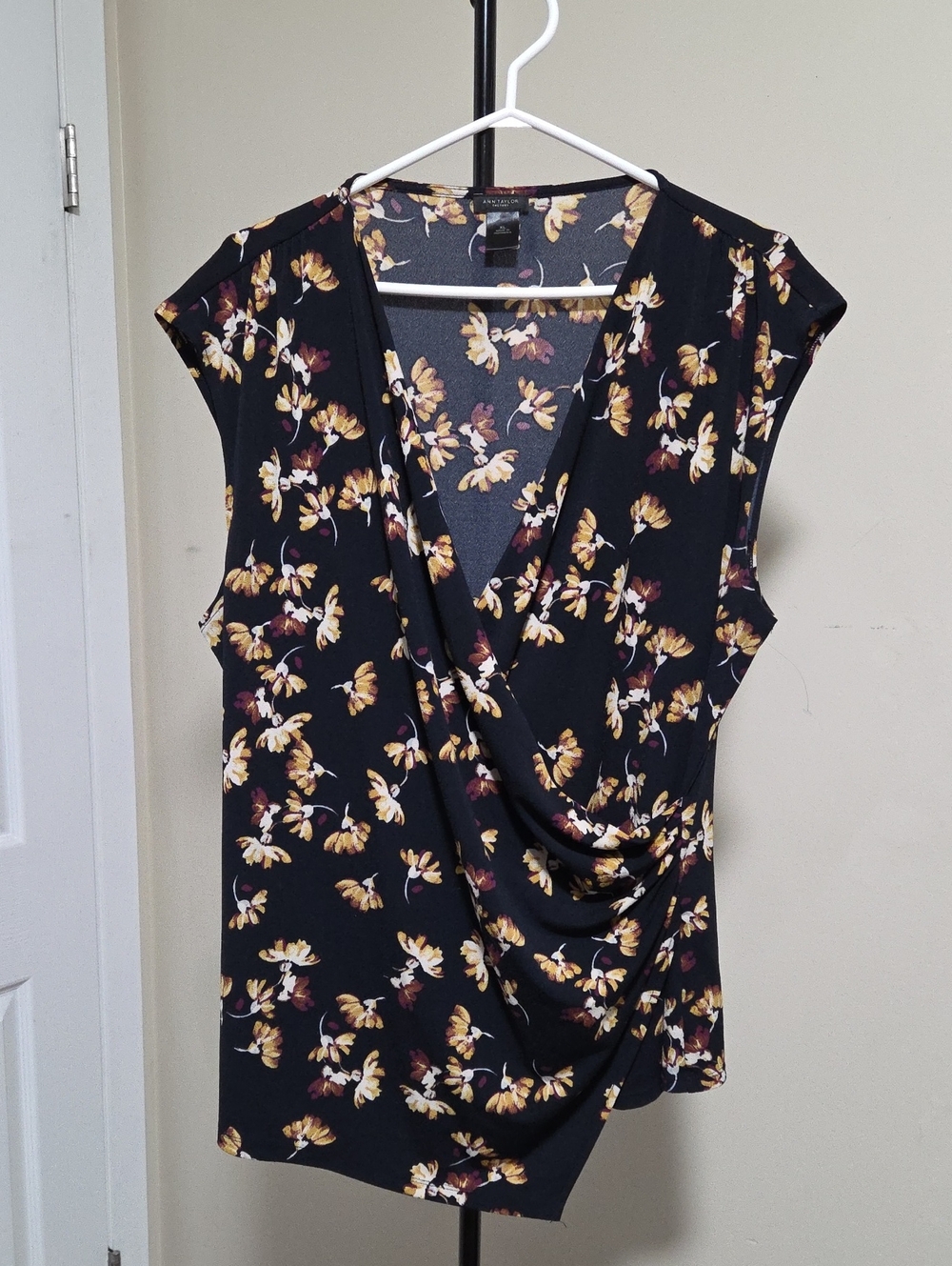 Ann Taylor Factory Black Sleeveless Floral Draped Wrap Top